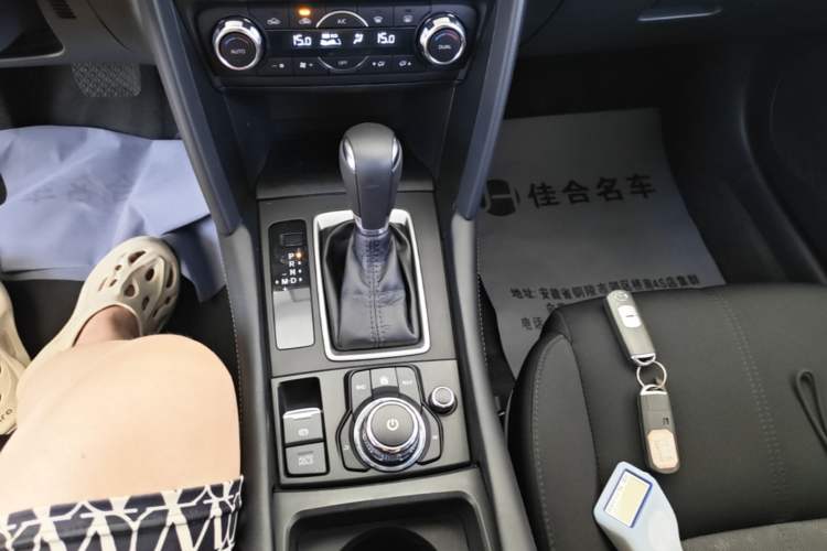 Used Mazda CX-4 2020 2.0L Automatic Two-Wheel Drive Blue Sky Exploration Edition Gear Lever