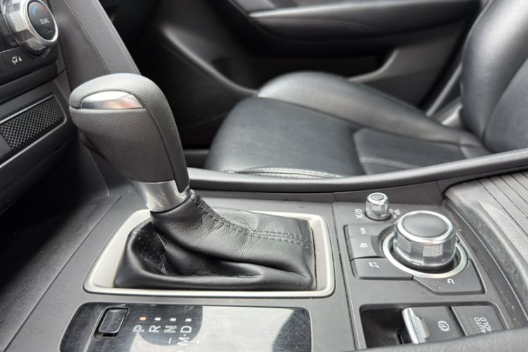 Used Mazda CX-4 2020 2.0L Automatic Two-Wheel Drive Blue Sky Exploration Edition Gear Lever
