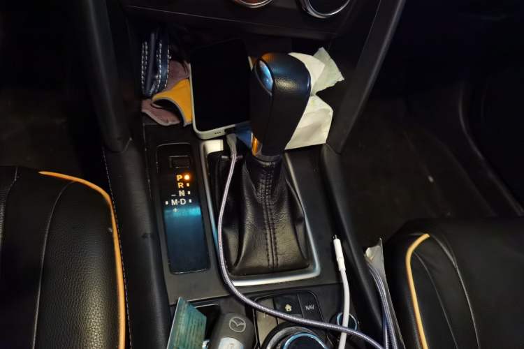 Used Mazda CX-4 2020 2.0L Automatic Two-Wheel Drive Blue Sky Dynamic Edition Gear Lever