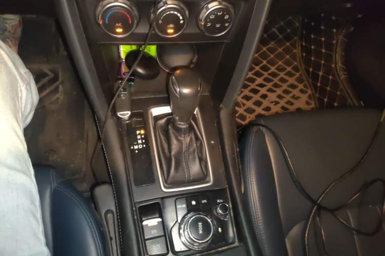 Used Mazda CX-4 2020 2.0L Automatic Two-Wheel Drive Blue Sky Dynamic Edition Gear Lever