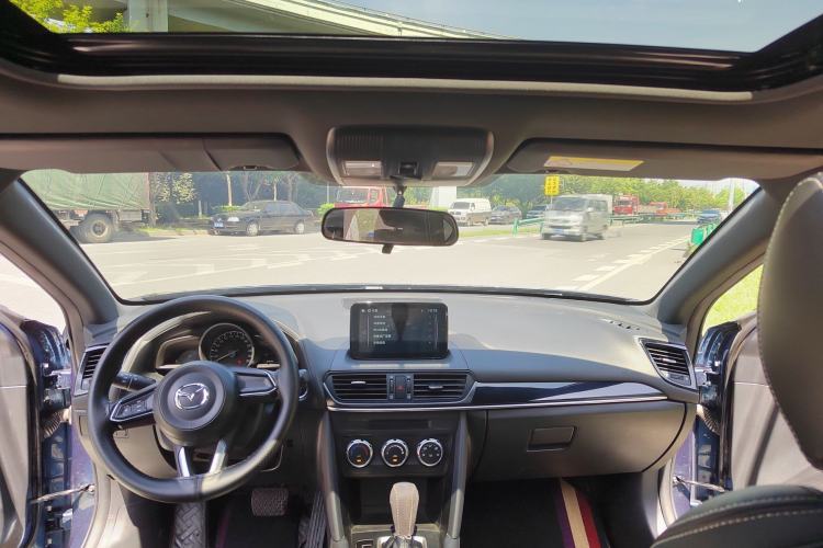 Used Mazda CX-4 2020 2.0L Automatic Two-Wheel Drive Blue Sky Dynamic Edition Interior 8