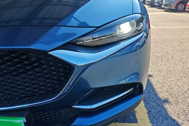 Used Mazda CX-4 2020 2.0L Automatic Two-Wheel Drive Blue Sky Dynamic Edition Left Front Headlight