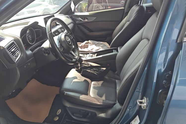Used Mazda CX-4 2020 2.0L Automatic Two-Wheel Drive Blue Sky Luxury Edition Left Front Seat