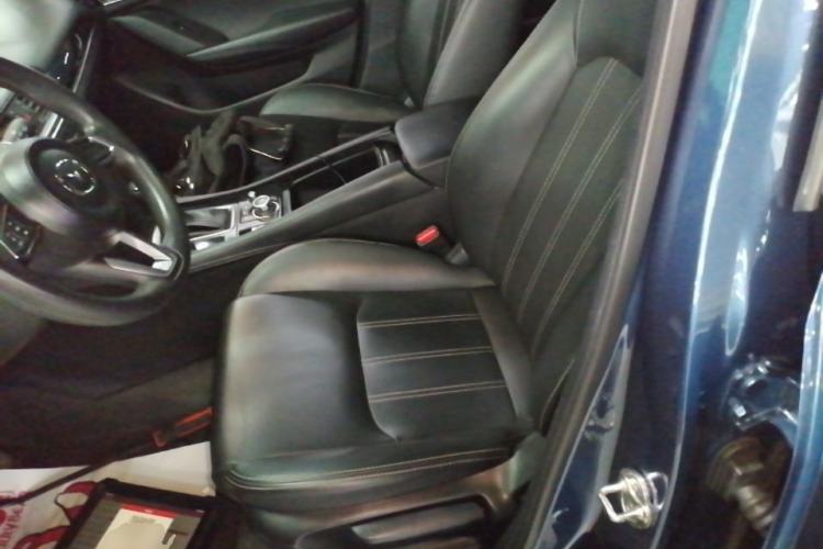 Used Mazda CX-4 2020 2.0L Automatic Two-Wheel Drive Blue Sky Dynamic Edition Left Front Seat