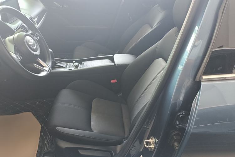 Used Mazda CX-4 2020 2.0L Automatic Two-Wheel Drive Blue Sky Dynamic Edition Left Front Seat