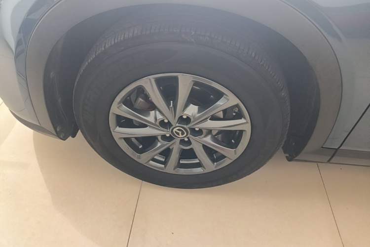 Used Mazda CX-4 2020 2.0L Automatic Two-Wheel Drive Blue Sky Dynamic Edition Left Front Wheel Hub