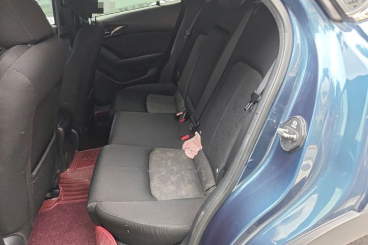 Used Mazda CX-4 2020 2.0L Automatic Two-Wheel Drive Blue Sky Dynamic Edition Left Rear Seat