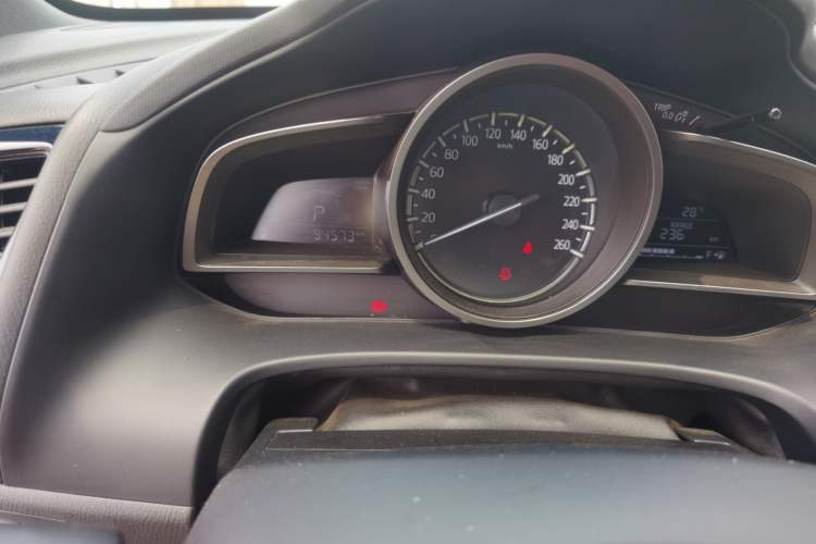 Used Mazda CX-4 2020 2.0L Automatic Two-Wheel Drive Blue Sky Dynamic Edition Odometer Close Up