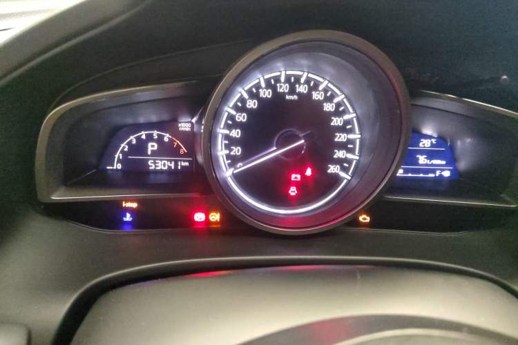 Used Mazda CX-4 2020 2.0L Automatic Two-Wheel Drive Blue Sky Dynamic Edition Odometer Close Up
