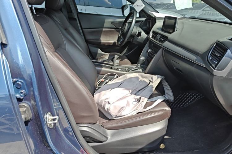 Used Mazda CX-4 2020 2.0L Automatic Two-Wheel Drive Blue Sky Luxury Edition Right Front Seat