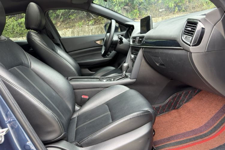 Used Mazda CX-4 2020 2.0L Automatic Two-Wheel Drive Blue Sky Exploration Edition Right Front Seat