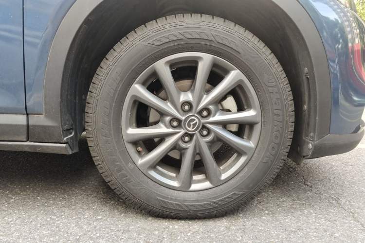 Used Mazda CX-4 2020 2.0L Automatic Two-Wheel Drive Blue Sky Luxury Edition Right Front Wheel Hub