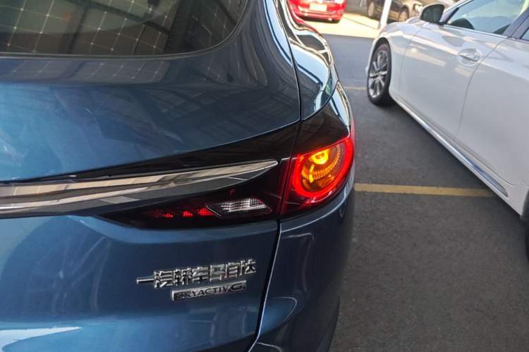 Used Mazda CX-4 2020 2.0L Automatic Two-Wheel Drive Blue Sky Dynamic Edition Right Rear Taillight