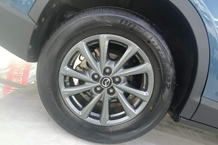 Used Mazda CX-4 2020 2.0L Automatic Two-Wheel Drive Blue Sky Exploration Edition Right Rear Wheel Hub