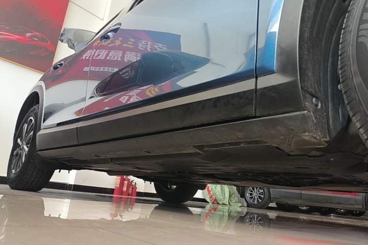 Used Mazda CX-4 2020 2.0L Automatic Two-Wheel Drive Blue Sky Dynamic Edition Right Side Sill
