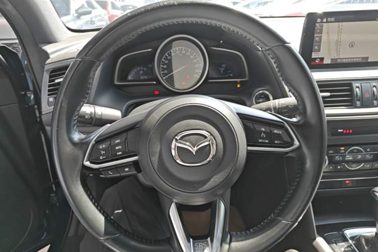 Used Mazda CX-4 2020 2.0L Automatic Two-Wheel Drive Blue Sky Luxury Edition Steering Wheel