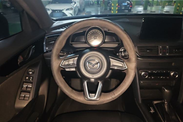 Used Mazda CX-4 2020 2.0L Automatic Two-Wheel Drive Blue Sky Exploration Edition Steering Wheel