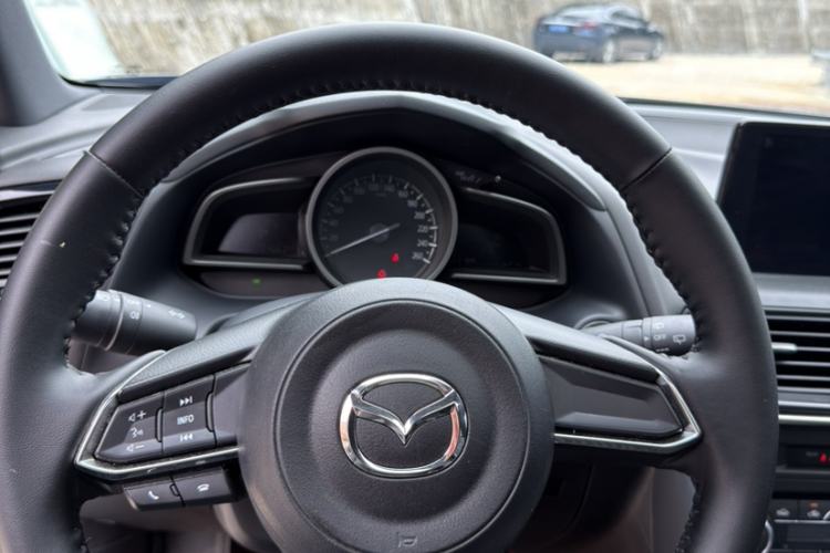 Used Mazda CX-4 2020 2.0L Automatic Two-Wheel Drive Blue Sky Exploration Edition Steering Wheel