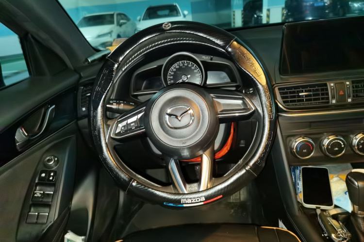Used Mazda CX-4 2020 2.0L Automatic Two-Wheel Drive Blue Sky Dynamic Edition Steering Wheel
