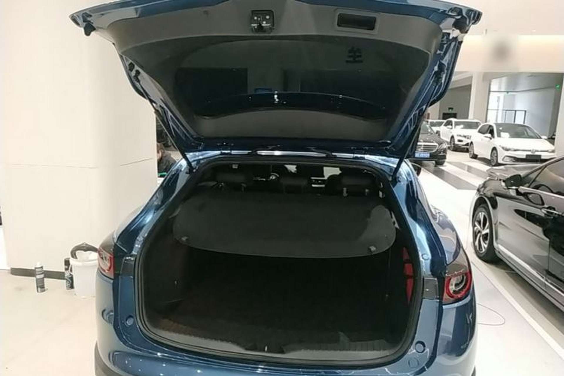 Used Mazda CX-4 2020 2.0L Automatic Two-Wheel Drive Blue Sky Luxury Edition Trunk