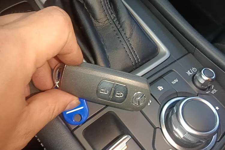 Used Mazda CX-4 2020 2.0L Automatic Two-Wheel Drive Blue Sky Exploration Edition Vehicle Key