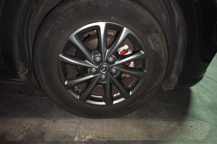 Used Mazda CX-4 2020 2.0L Automatic Two-Wheel Drive Blue Sky Exploration Edition Right Front Wheel Hub