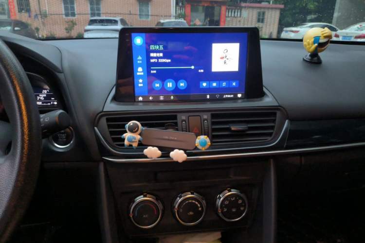 Used Mazda CX-4 2020 2.0L Automatic Two-Wheel Drive Blue Sky Dynamic Edition Audio And AC Panel