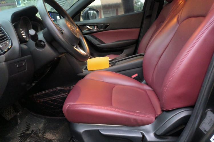 Used Mazda CX-4 2020 2.0L Automatic Two-Wheel Drive Blue Sky Dynamic Edition Left Front Seat