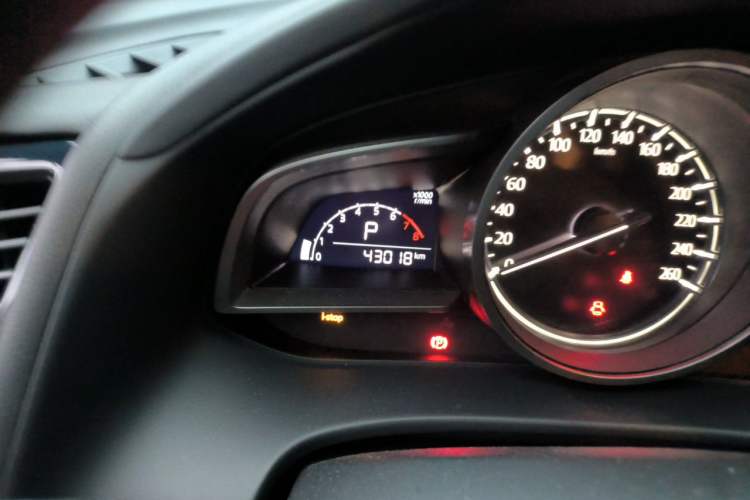 Used Mazda CX-4 2020 2.0L Automatic Two-Wheel Drive Blue Sky Dynamic Edition Odometer Close Up