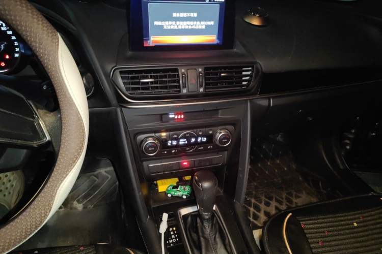 Used Mazda CX-4 2020 2.0L Automatic Two-Wheel Drive Blue Sky Exploration Edition Audio And AC Panel