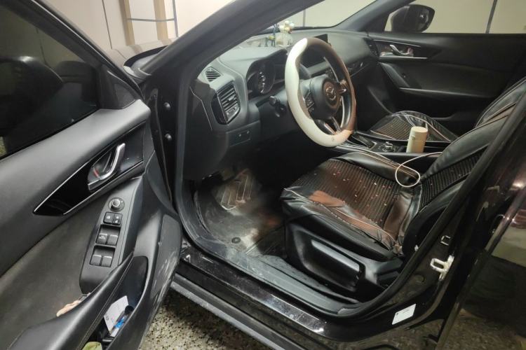 Used Mazda CX-4 2020 2.0L Automatic Two-Wheel Drive Blue Sky Exploration Edition Driver Seat