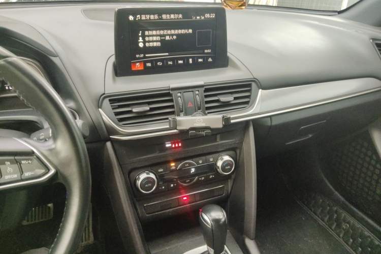 Used Mazda CX-4 2020 2.0L Automatic Two-Wheel Drive Blue Sky Luxury Edition Audio And AC Panel