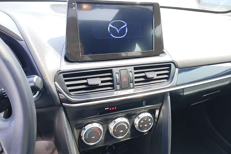 Used Mazda CX-4 2020 2.0L Automatic Two-Wheel Drive Blue Sky Dynamic Edition Audio And AC Panel