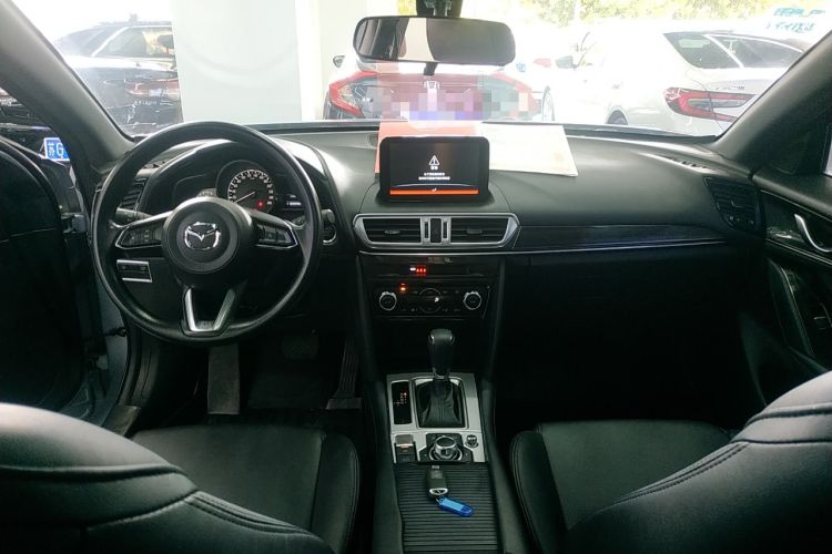 Used Mazda CX-4 2020 2.0L Automatic Two-Wheel Drive Blue Sky Exploration Edition Center Console