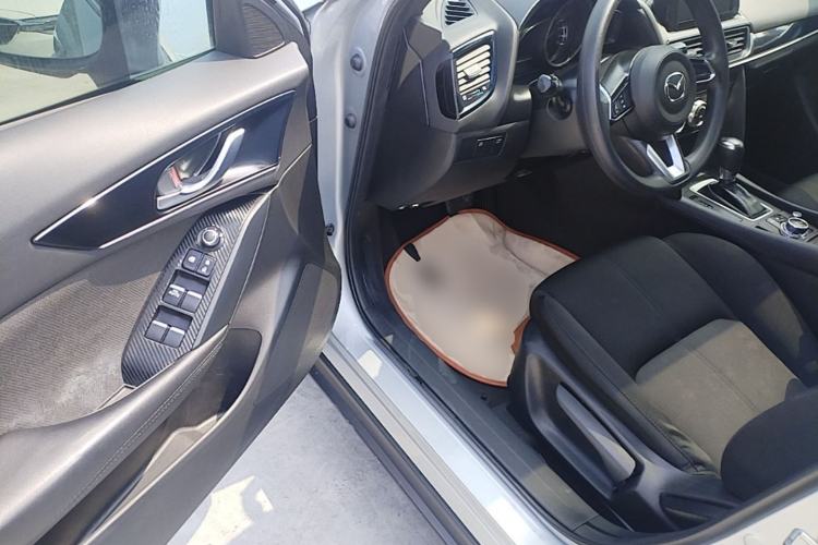 Used Mazda CX-4 2020 2.0L Automatic Two-Wheel Drive Blue Sky Dynamic Edition Driver Seat