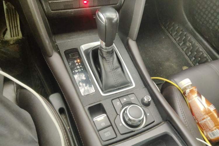 Used Mazda CX-4 2020 2.0L Automatic Two-Wheel Drive Blue Sky Luxury Edition Gear Lever