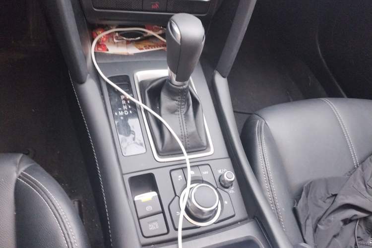 Used Mazda CX-4 2020 2.0L Automatic Two-Wheel Drive Blue Sky Exploration Edition Gear Lever