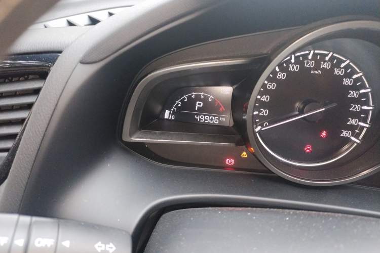Used Mazda CX-4 2020 2.0L Automatic Two-Wheel Drive Blue Sky Exploration Edition Odometer Close Up