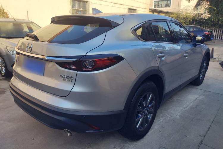 Used Mazda CX-4 2020 2.0L Automatic Two-Wheel Drive Blue Sky Dynamic Edition Rear Right 45 Deg