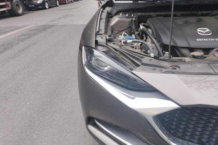 Used Mazda CX-4 2020 2.0L Automatic Two-Wheel Drive Blue Sky Exploration Edition Right Front Headlight