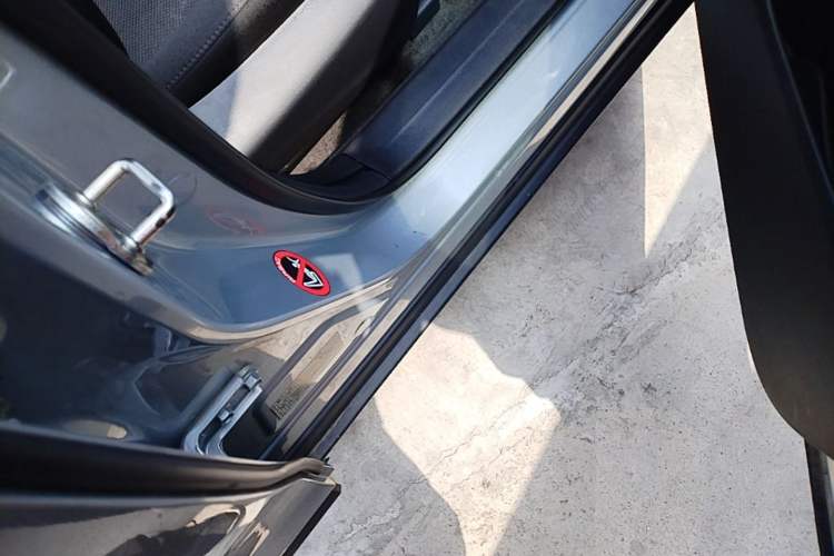 Used Mazda CX-4 2020 2.0L Automatic Two-Wheel Drive Blue Sky Dynamic Edition Right Side Sill