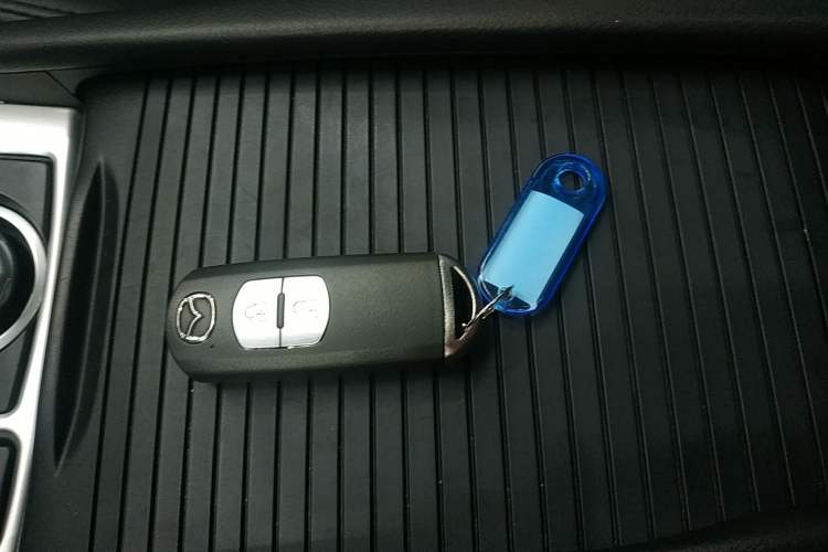Used Mazda CX-4 2020 2.0L Automatic Two-Wheel Drive Blue Sky Exploration Edition Vehicle Key