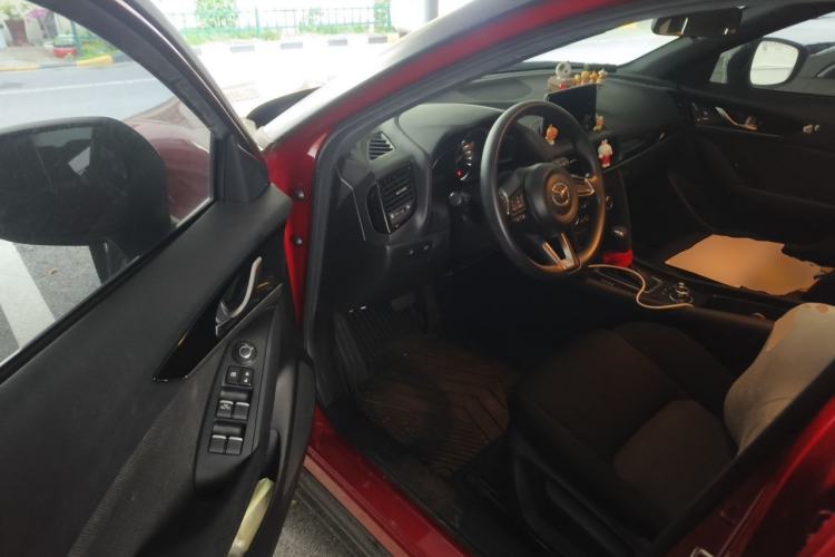 Used Mazda CX-4 2020 2.0L Automatic Two-Wheel Drive Blue Sky Exploration Edition Driver Seat