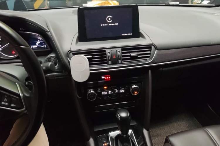 Used Mazda CX-4 2020 2.5L Automatic 2WD Sky-Drive Fun Edition Audio And AC Panel