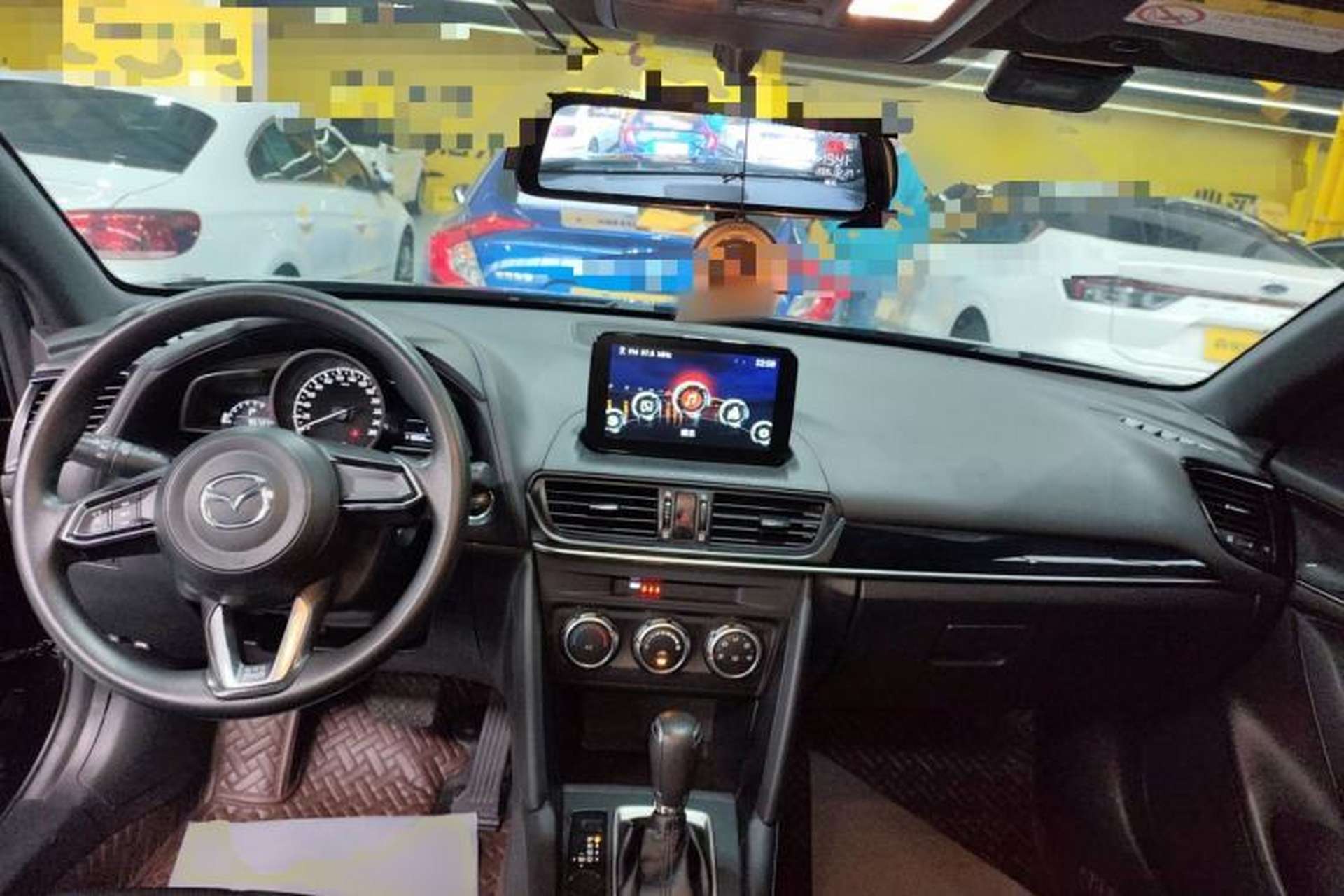 Used Mazda CX-4 2020 2.0L Automatic Two-Wheel Drive Blue Sky Dynamic Edition Center Console