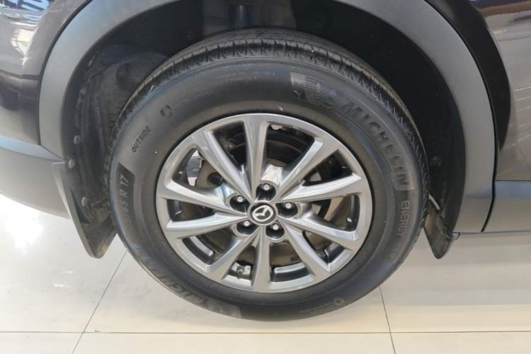 Used Mazda CX-4 2020 2.0L Automatic Two-Wheel Drive Blue Sky Dynamic Edition Exterior 5