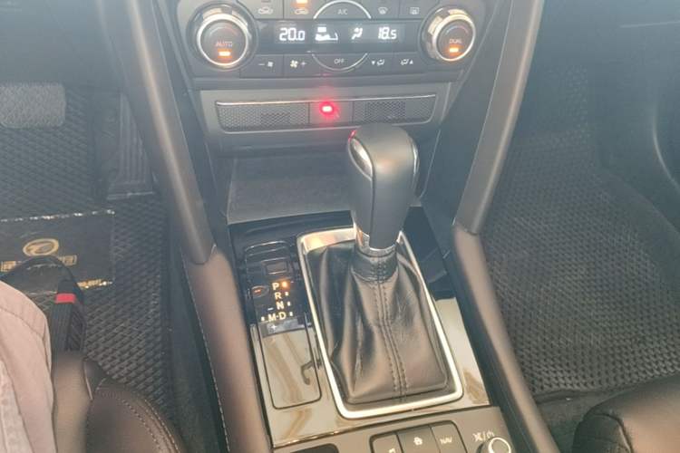 Used Mazda CX-4 2020 2.0L Automatic Two-Wheel Drive Blue Sky Luxury Edition Gear Lever