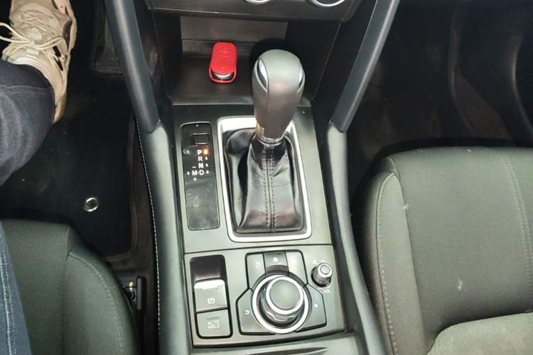 Used Mazda CX-4 2020 2.0L Automatic Two-Wheel Drive Blue Sky Dynamic Edition Gear Lever