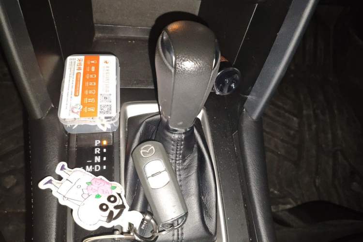 Used Mazda CX-4 2020 2.0L Automatic Two-Wheel Drive Blue Sky Dynamic Edition Gear Lever