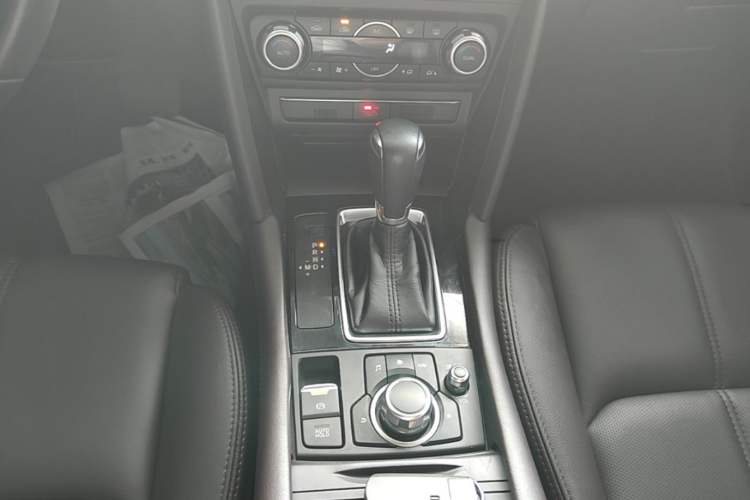 Used Mazda CX-4 2020 2.0L Automatic Two-Wheel Drive Blue Sky Luxury Edition Gear Lever
